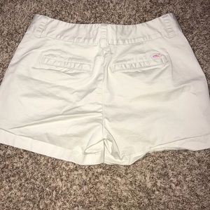 khaki vineyard vines shorts